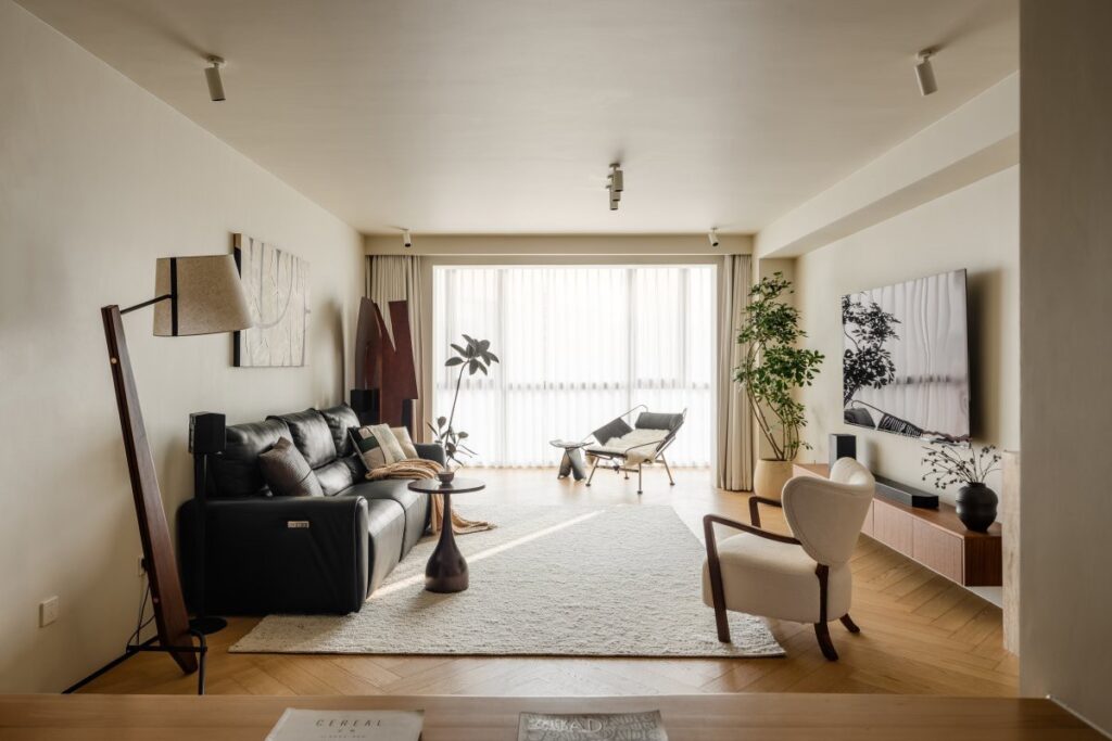 烟台125平中梁海志府温馨原木客厅